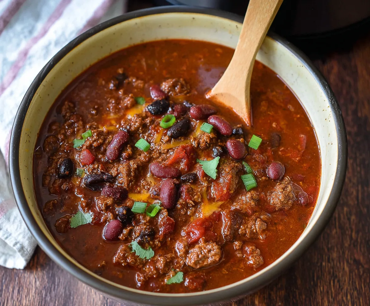 Easy Slow Cooker Beef Chili with Beans