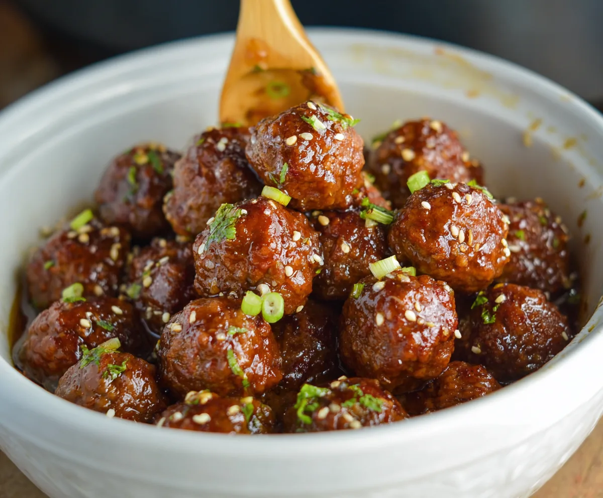 Easy Slow Cooker Honey Garlic Meatballs