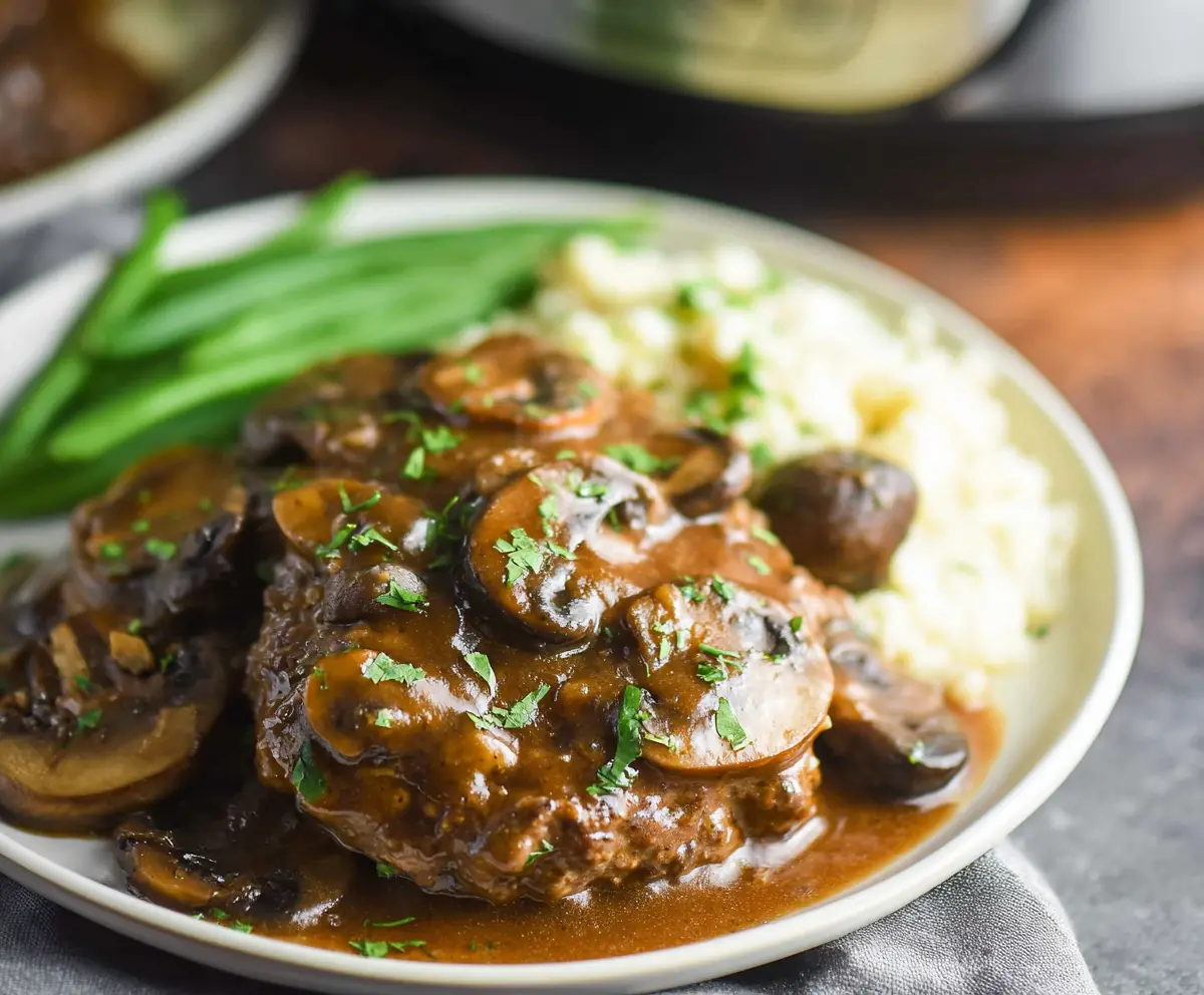 Easy Slow Cooker Salisbury Steak