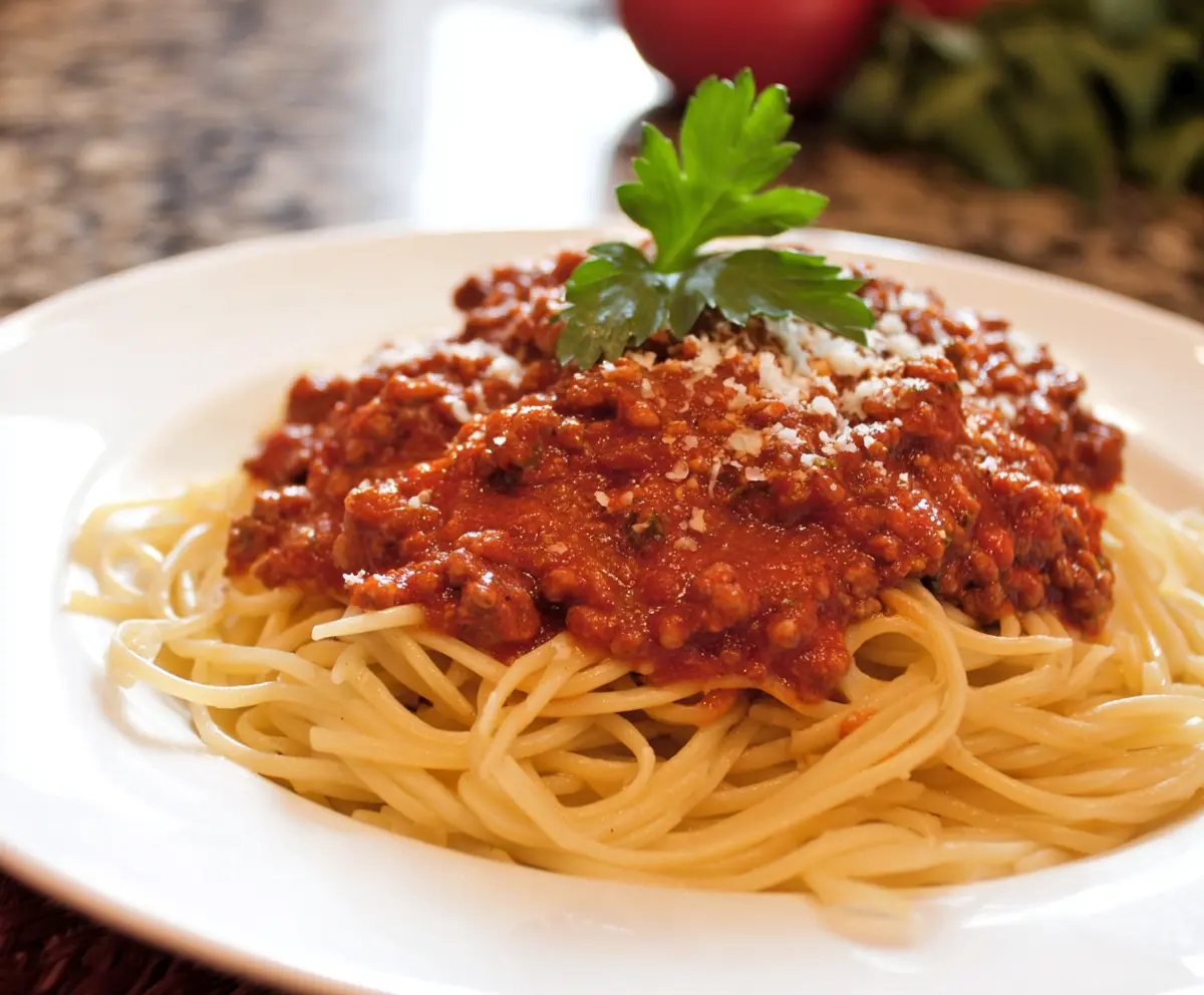 Easy Spaghetti & Meat Sauce Recipe